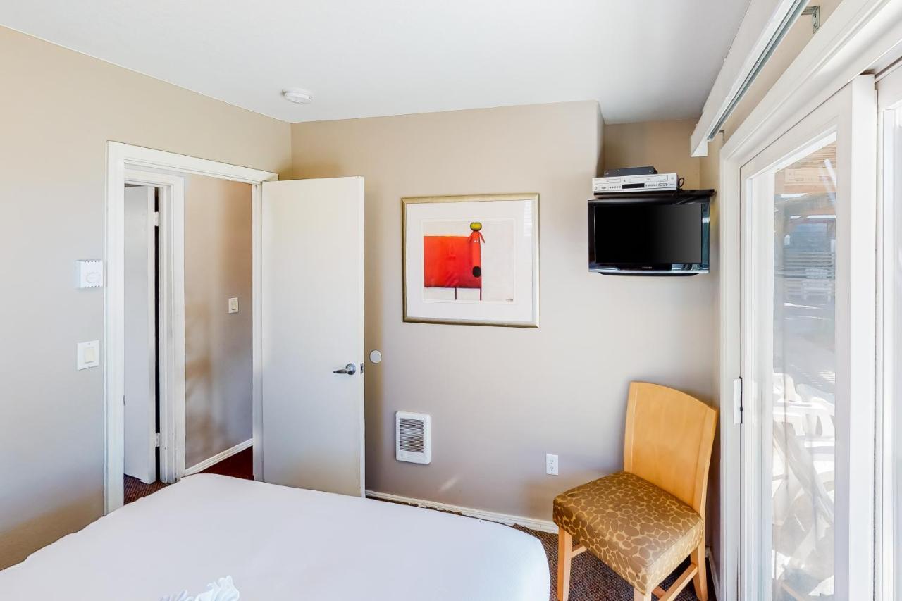 Sandals Inn | Oceanside Cabana キャノンビーチ エクステリア 写真